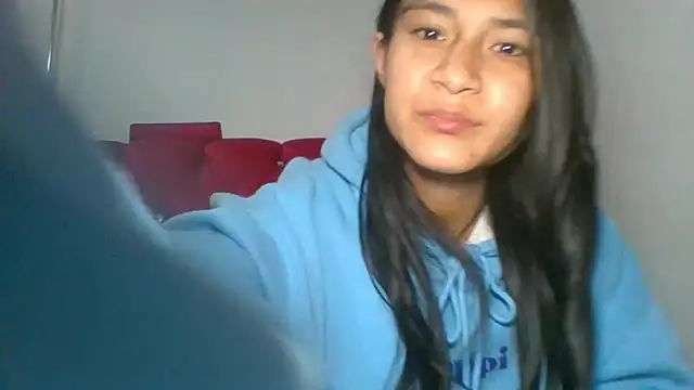 KarolaMendez online show from 04-30-26, 08:49