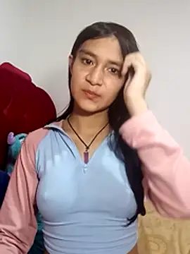 KarolaMendez online show from 04-22-26, 08:26