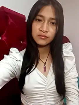 KarolaMendez online show from 04-05-26, 09:21