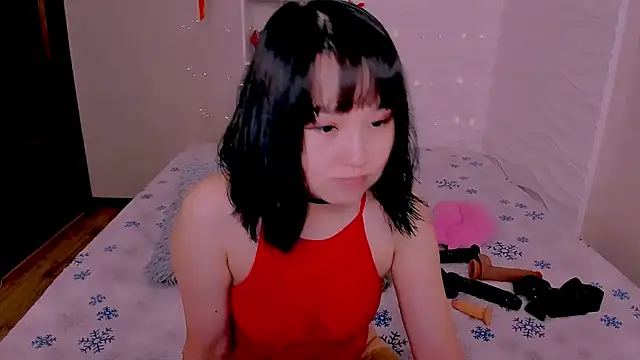 Snapshot of Akiko_Yun chatting on 07-02-26, 12:44 Akiko Yun online show from 07-02-26, 12:44