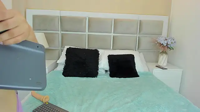 Amelie Fabulous  online show from 03-26-26, 01:31