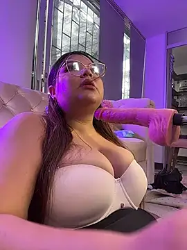 Amelie Fabulous  online show from 07-17-26, 07:33