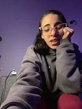 Snapshot of Poison_Ivy_29 chatting on 06-19-26, 11:53 Poison Ivy 29 online show from 06-19-26, 11:53