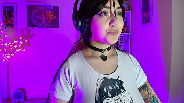 Nanachi uwu online show from 05-25-26, 11:14