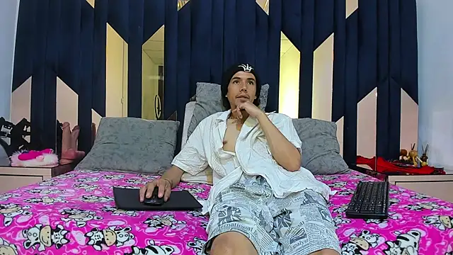KikyoAndDrey online show from 04-28-26, 02:21