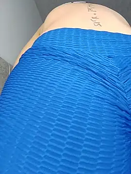 isabellaHill2 online show from 06-19-26, 03:45