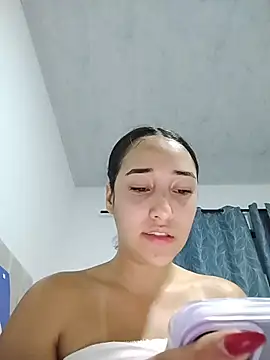 isabellaHill2 online show from 03-27-26, 06:00
