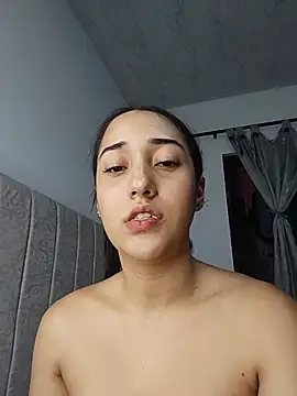 isabellaHill2 online show from 07-16-26, 04:53