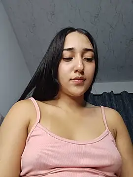 isabellaHill2 online show from 05-06-26, 04:49