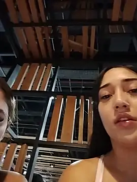 isabellaHill2 online show from 07-11-26, 11:16