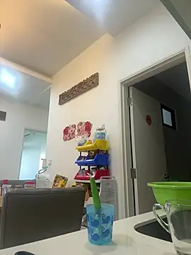 Cunzhangshibage02 online show from 04-18-26, 01:52