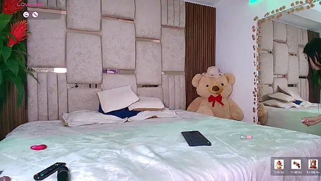 Zoe- -din online show from 03-18-26, 02:58