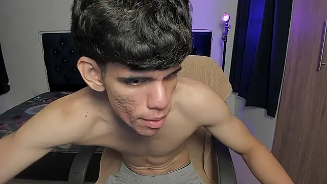 Josy 11 online show from 04-23-26, 02:18