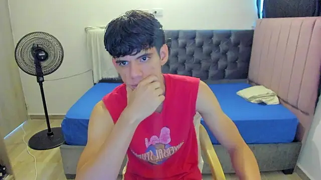 Josy 11 online show from 03-21-26, 08:46