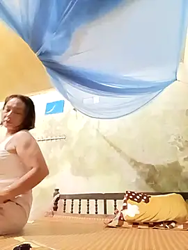 Lyly22x online show from 04-03-26, 03:07