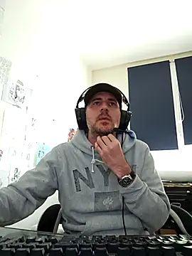 dufatcock online show from 04-15-26, 12:21