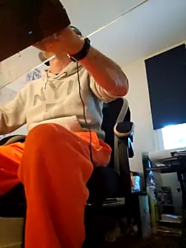 dufatcock online show from 04-23-26, 06:31