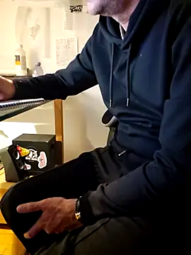 dufatcock online show from 04-18-26, 01:52