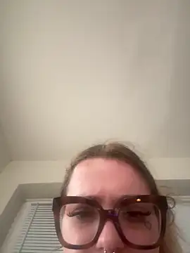 Naughtykitten199 online show from 04-05-26, 09:16