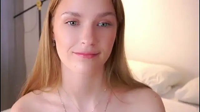 Snapshot of HellenSlavis chatting on 03-18-26, 09:15 HellenSlavis online show from 03-18-26, 09:15