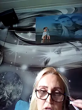 roxy 74 online show from 03-12-26, 12:09