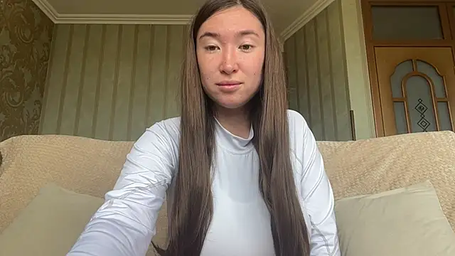 Snapshot of asian_mia_love chatting on 05-24-26, 09:20 asian mia love online show from 05-24-26, 09:20