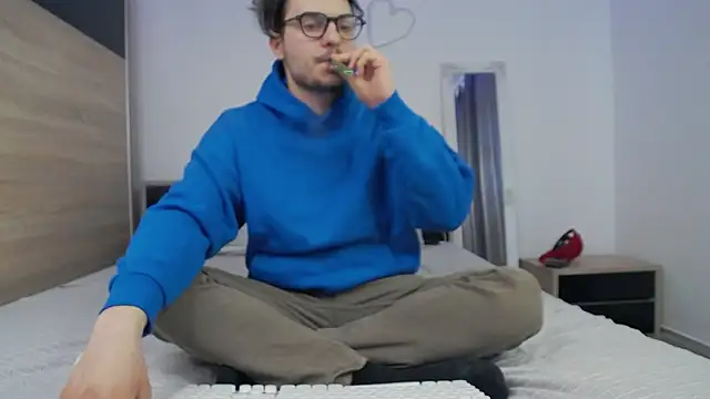 kevin garcia1 online show from 03-12-26, 11:36