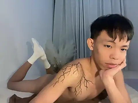Snapshot of hottasianboy chatting on 07-07-26, 01:58 hottasianboy online show from 07-07-26, 01:58
