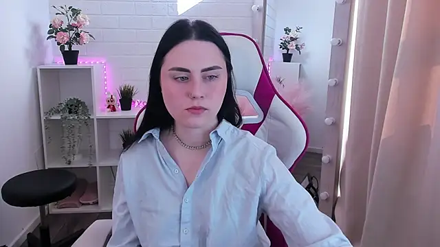 NoraLumi online show from 04-24-26, 05:31