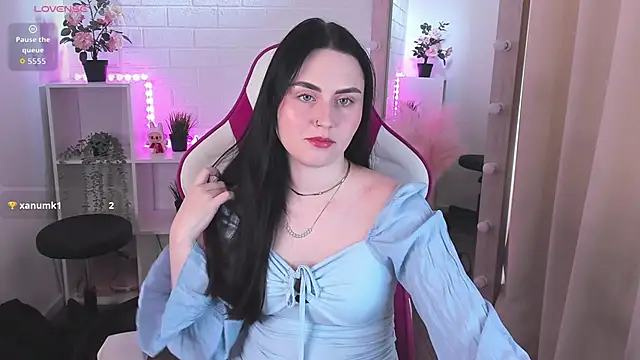 NoraLumi online show from 04-25-26, 05:32