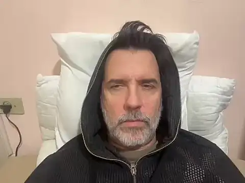 Snapshot of MAByummydick chatting on 06-11-26, 03:03 MAByummydick online show from 06-11-26, 03:03