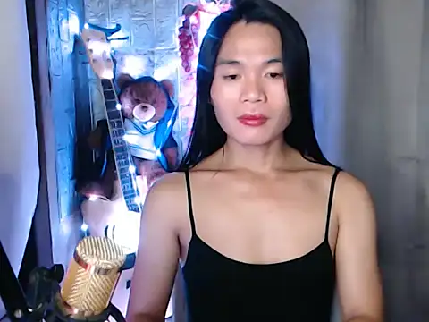 small 13 online show from 03-16-26, 03:48