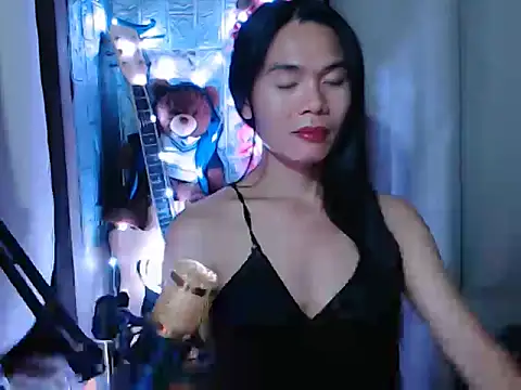 small 13 online show from 03-17-26, 04:43