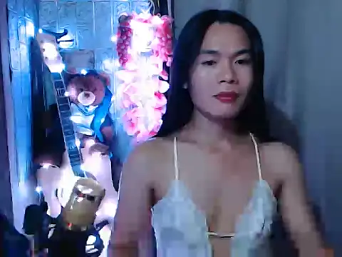 small 13 online show from 03-15-26, 04:25