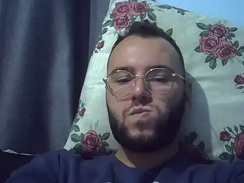 Snapshot of piazaocwb23 chatting on 05-07-26, 04:39 piazaocwb23 online show from 05-07-26, 04:39