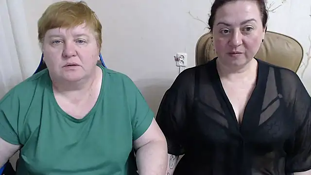 Lindy-Jeanie online show from 04-15-26, 06:23