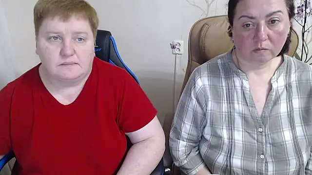 Lindy-Jeanie online show from 04-21-26, 06:03
