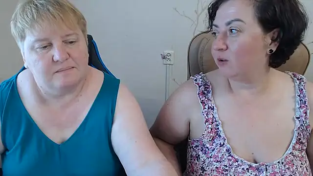 Lindy-Jeanie online show from 07-04-26, 04:33