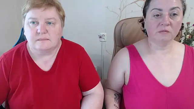 Lindy-Jeanie online show from 05-26-26, 04:49