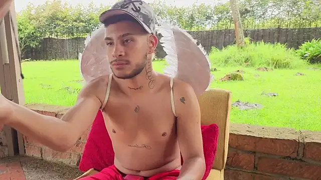 DilanAndres online show from 04-08-26, 02:29