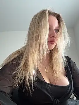 bettyloveu online show from 05-19-26, 04:08