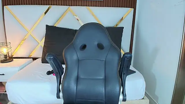 Sluttyysucker  online show from 03-24-26, 12:16