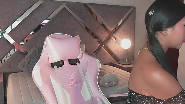 Naomi-Gray online show from 07-31-26, 06:27