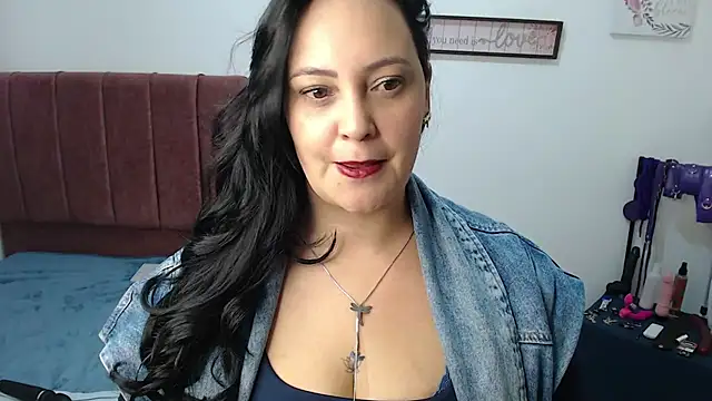Veroniicabbw  online show from 06-04-26, 01:38