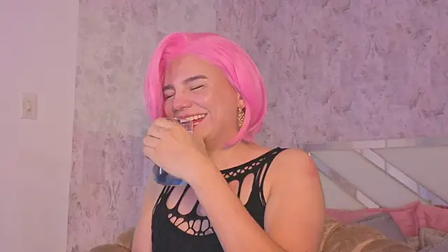 april summer  online show from 04-09-26, 09:10