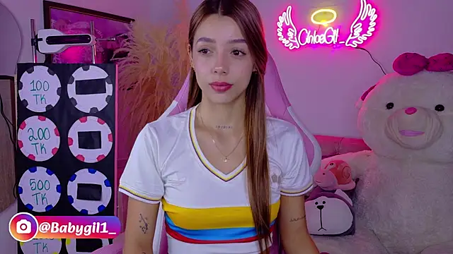 Snapshot of ChloeGil chatting on 06-01-26, 10:48 ChloeGil online show from 06-01-26, 10:48