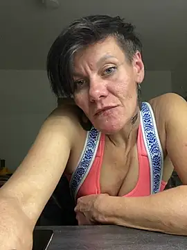 DtPORNBITCH online show from 05-08-26, 12:14