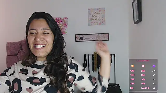 violeta scott online show from 08-04-26, 04:11