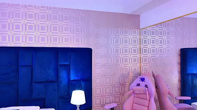 Zoey Fire online show from 04-26-26, 12:13