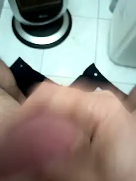 gabry21e5 online show from 04-08-26, 08:27